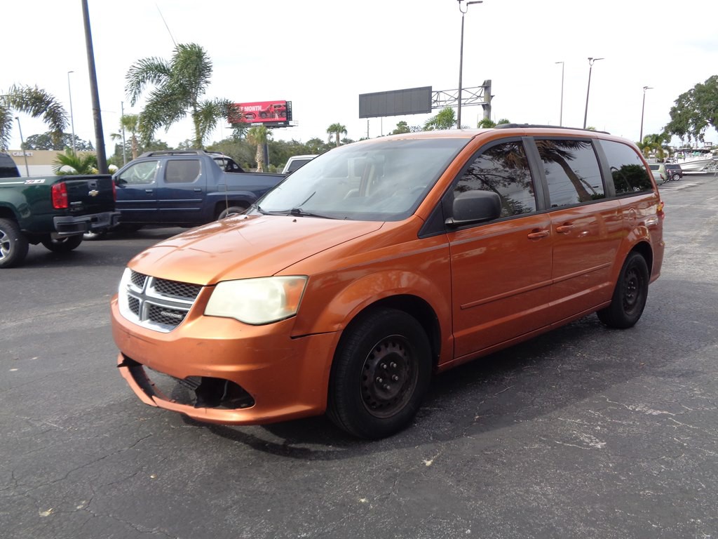 2011 Dodge Grand Caravan Image 1