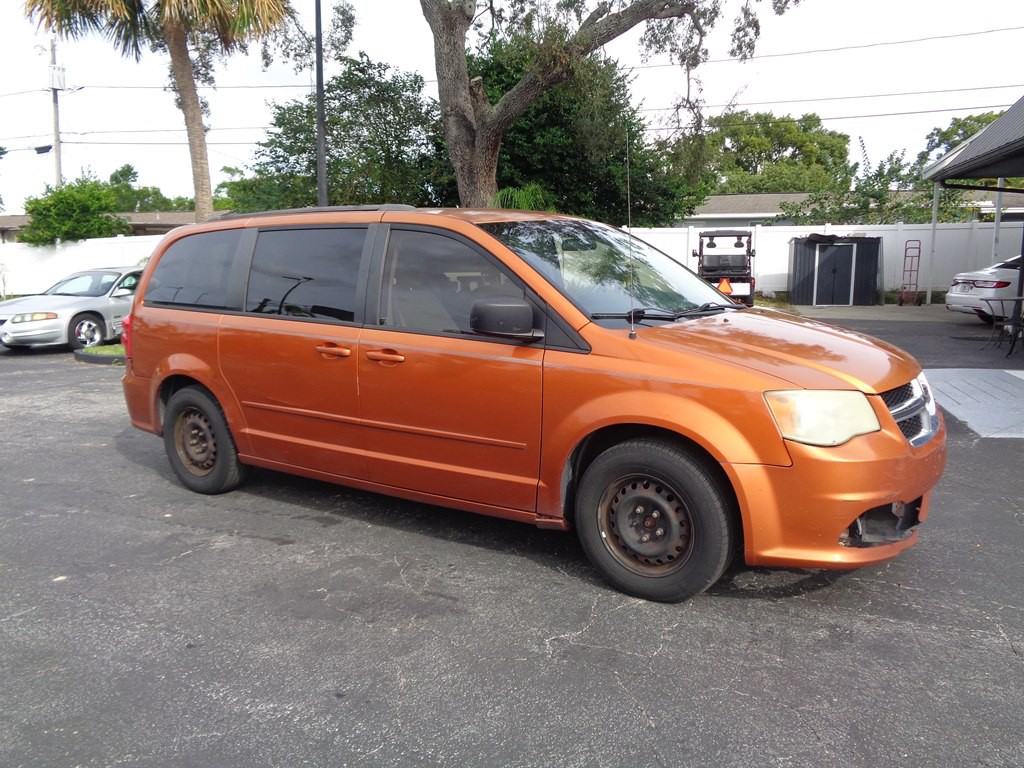2011 Dodge Grand Caravan Image 4