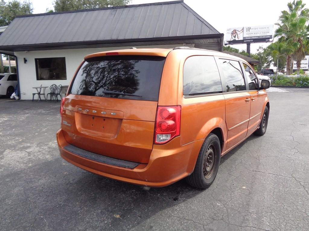 2011 Dodge Grand Caravan Image 7