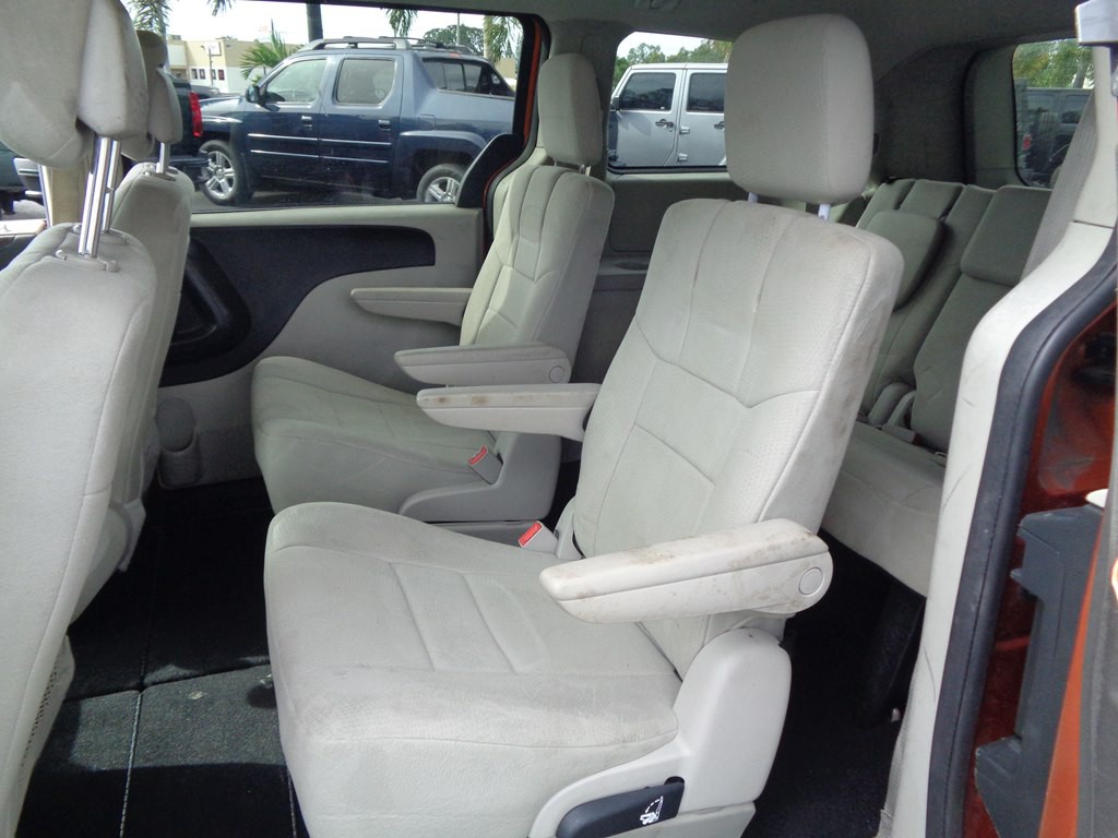 2011 Dodge Grand Caravan Image 22