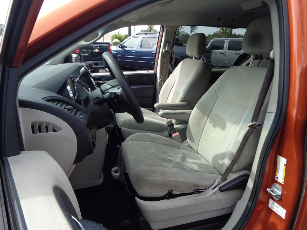 2011 Dodge Grand Caravan Image 27