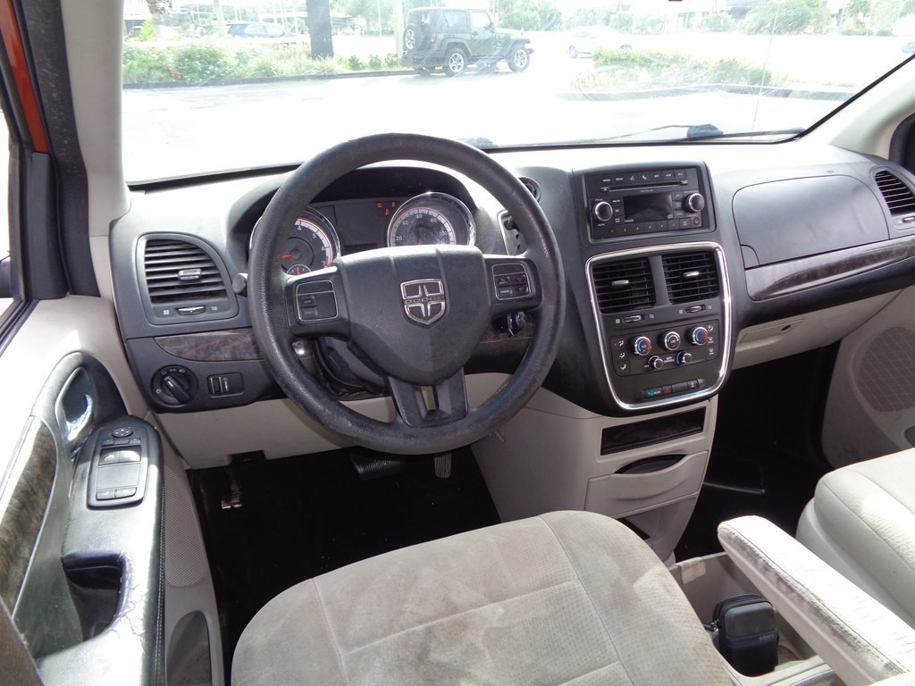 2011 Dodge Grand Caravan Image 29