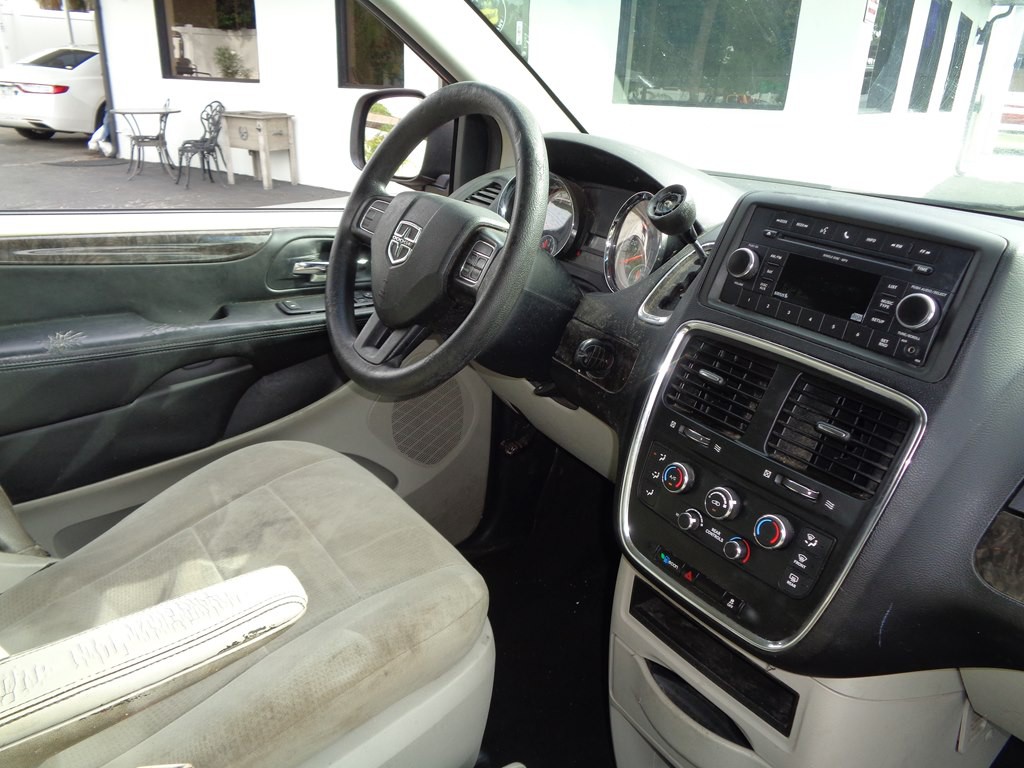 2011 Dodge Grand Caravan Image 31