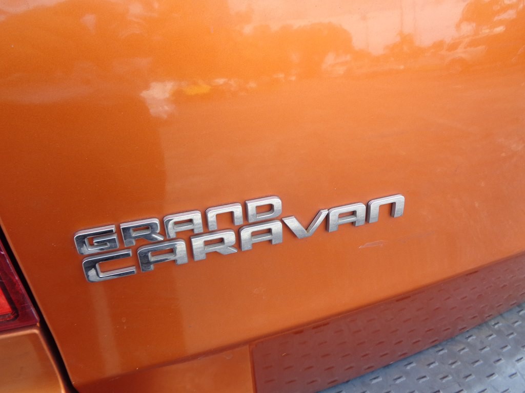 2011 Dodge Grand Caravan Image 38