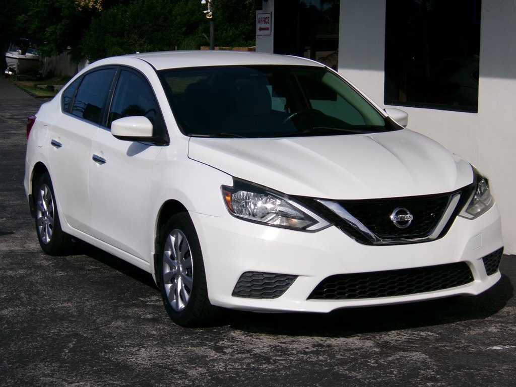 2016 Nissan Sentra Image 8