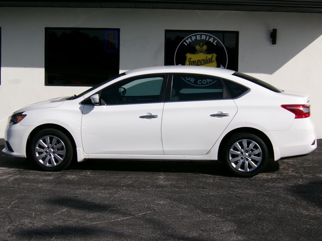 2016 Nissan Sentra Image 28
