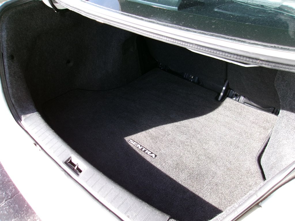 2016 Nissan Sentra Image 45