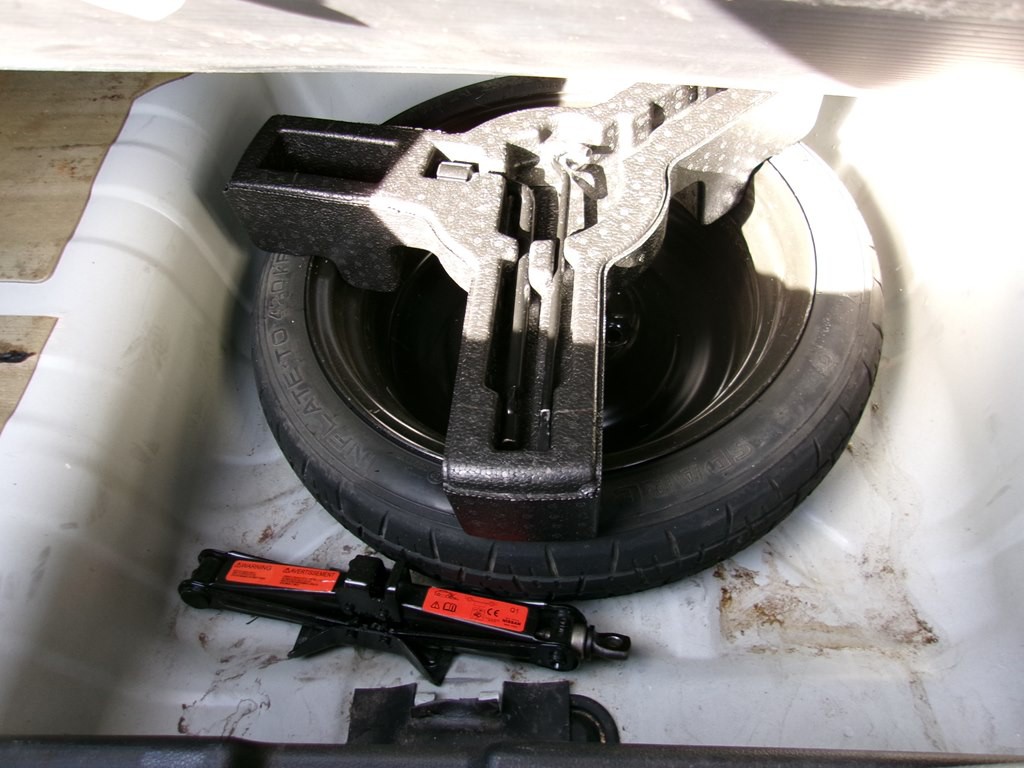 2016 Nissan Sentra Image 48