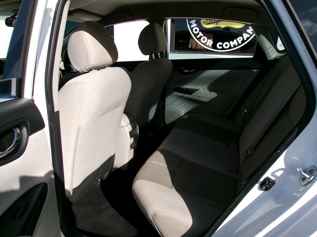 2016 Nissan Sentra Image 53