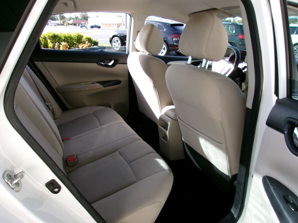 2016 Nissan Sentra Image 59