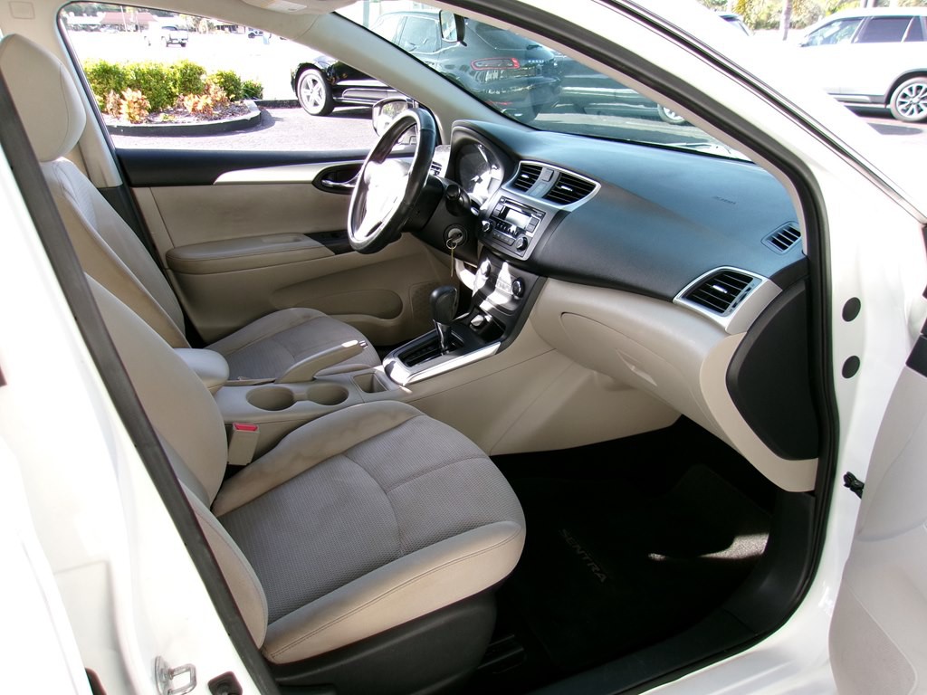 2016 Nissan Sentra Image 62