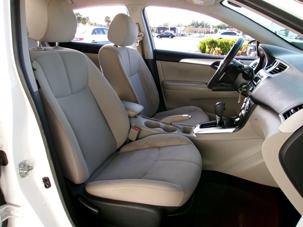 2016 Nissan Sentra Image 63