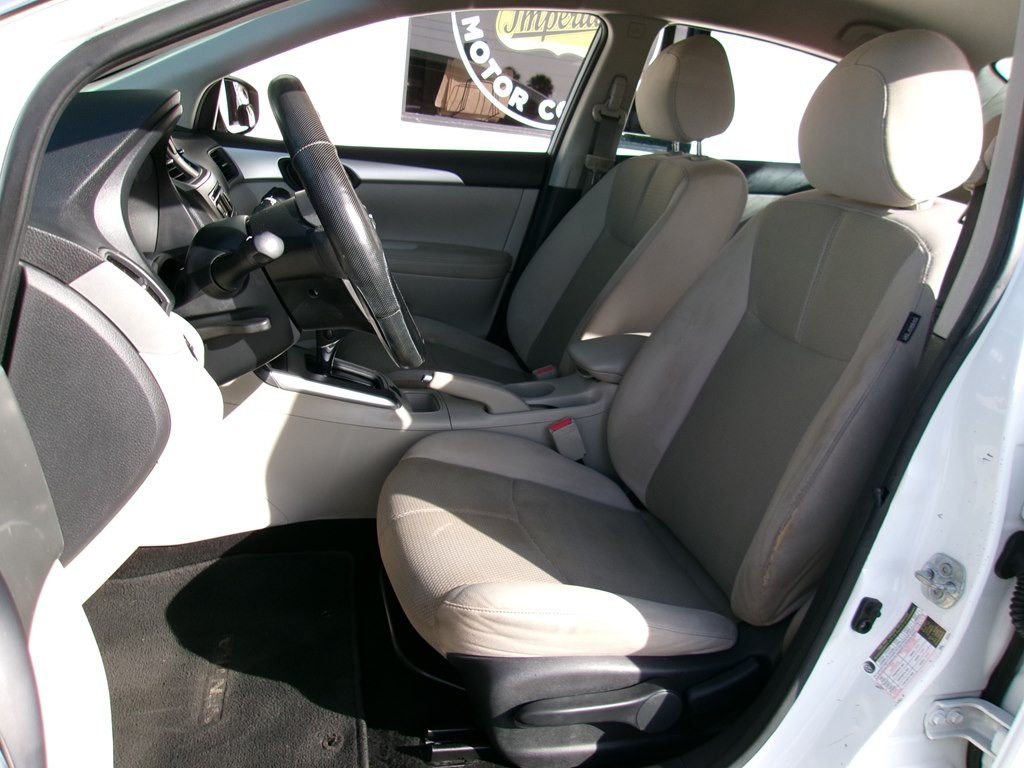 2016 Nissan Sentra Image 65