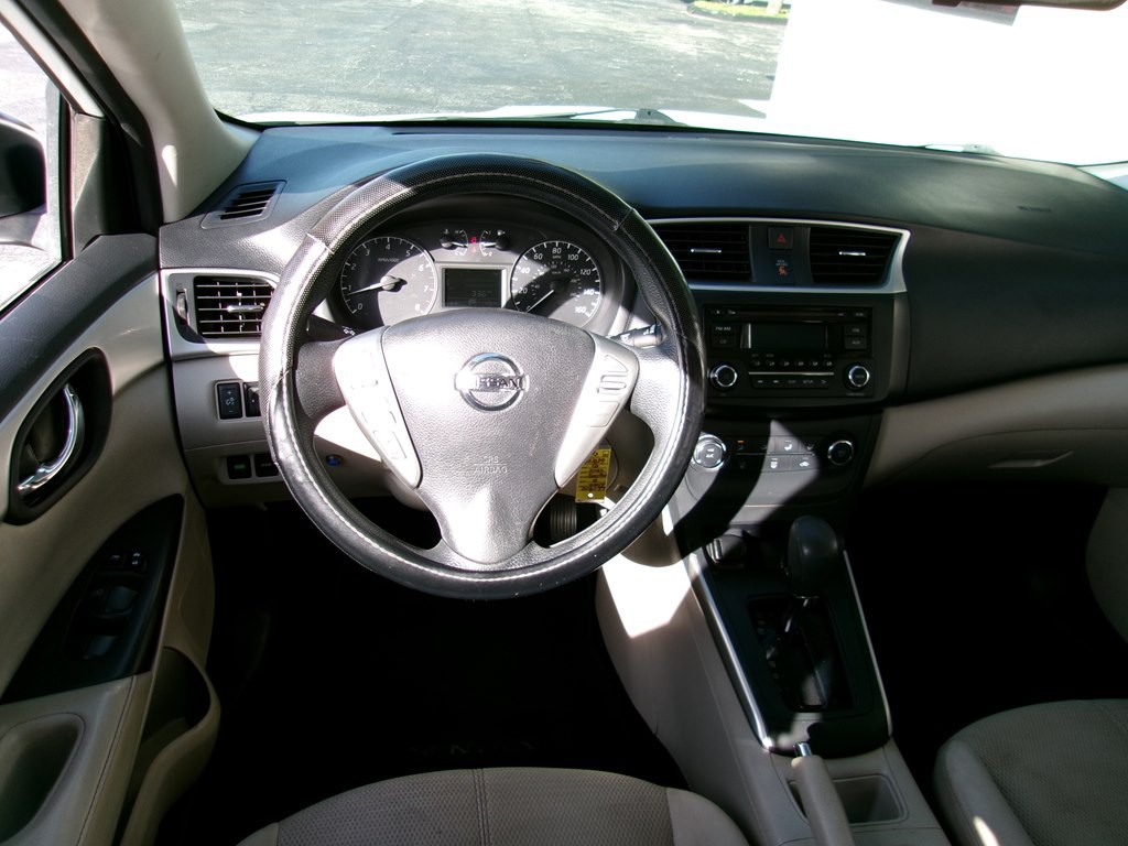 2016 Nissan Sentra Image 68