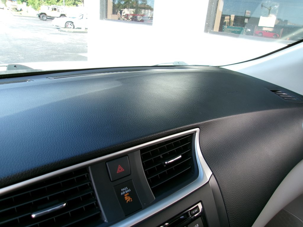 2016 Nissan Sentra Image 73