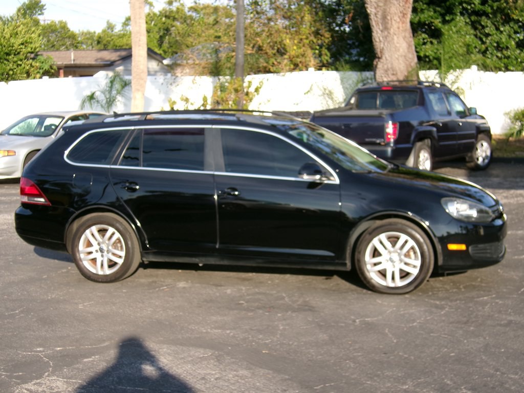 2012 Volkswagen Jetta Image 11