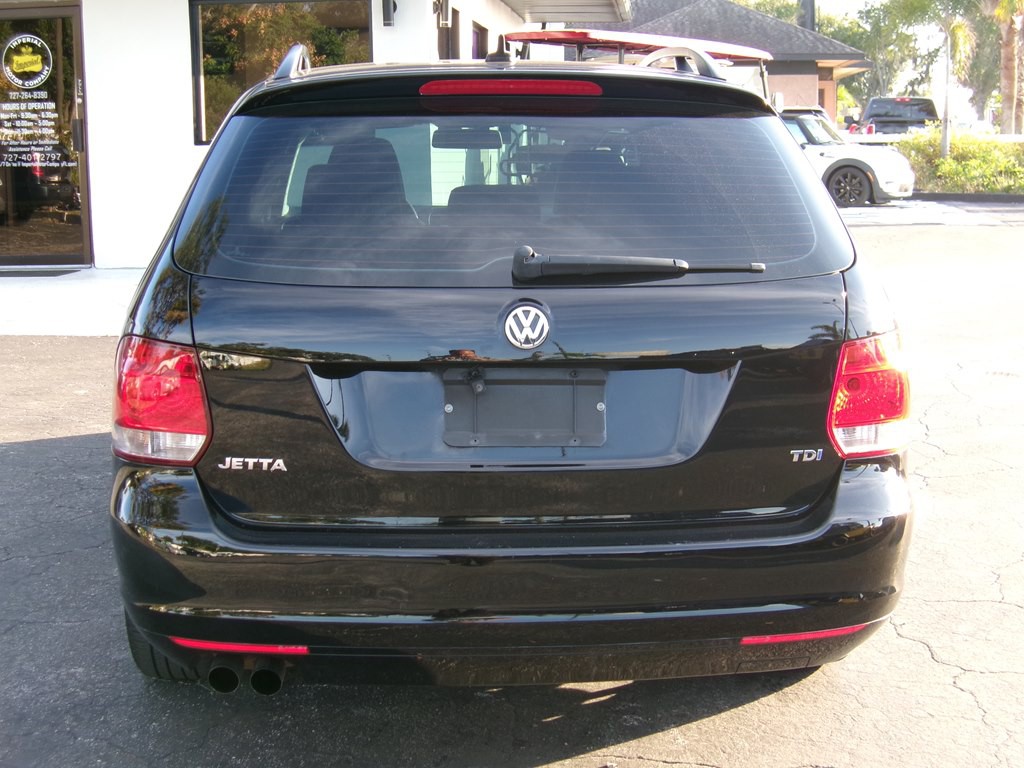 2012 Volkswagen Jetta Image 19