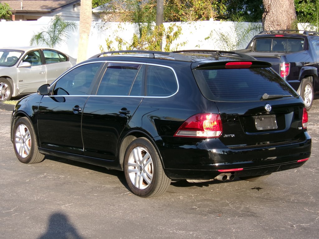 2012 Volkswagen Jetta Image 23