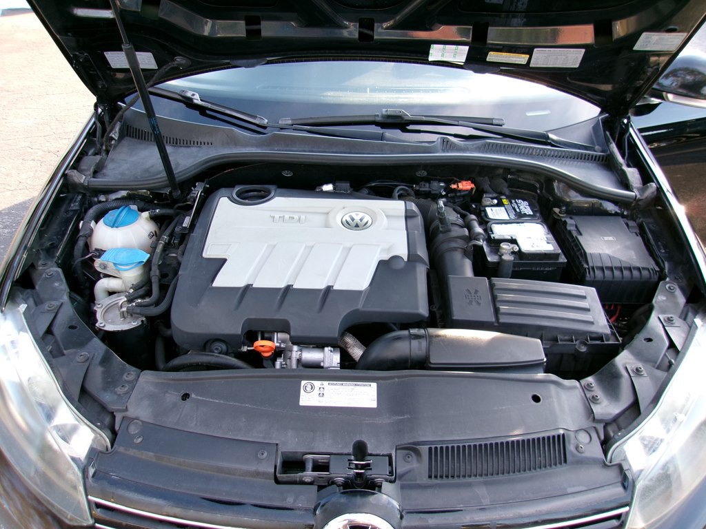 2012 Volkswagen Jetta Image 36