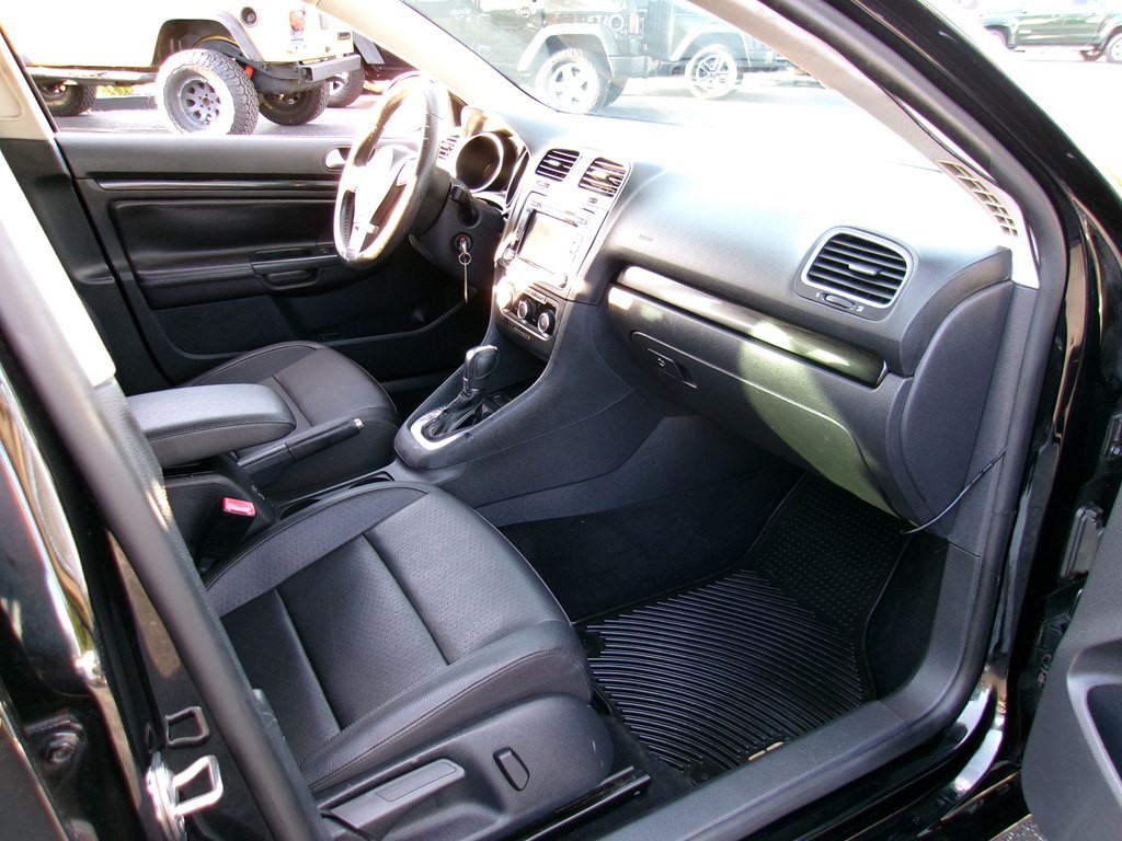 2012 Volkswagen Jetta Image 53