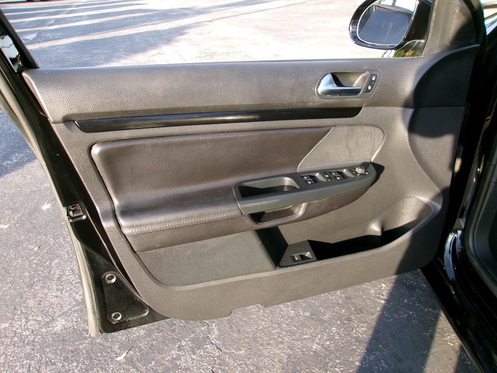 2012 Volkswagen Jetta Image 55