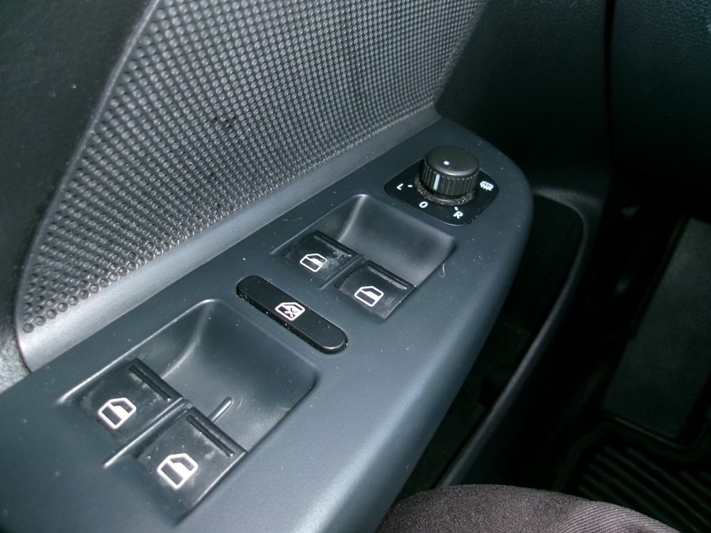 2012 Volkswagen Jetta Image 69