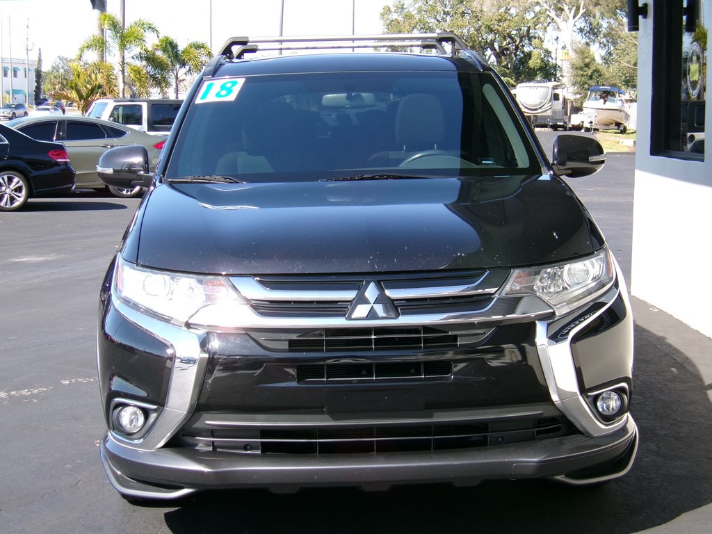 2018 Mitsubishi Outlander Image 5