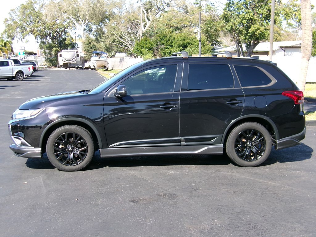 2018 Mitsubishi Outlander Image 27