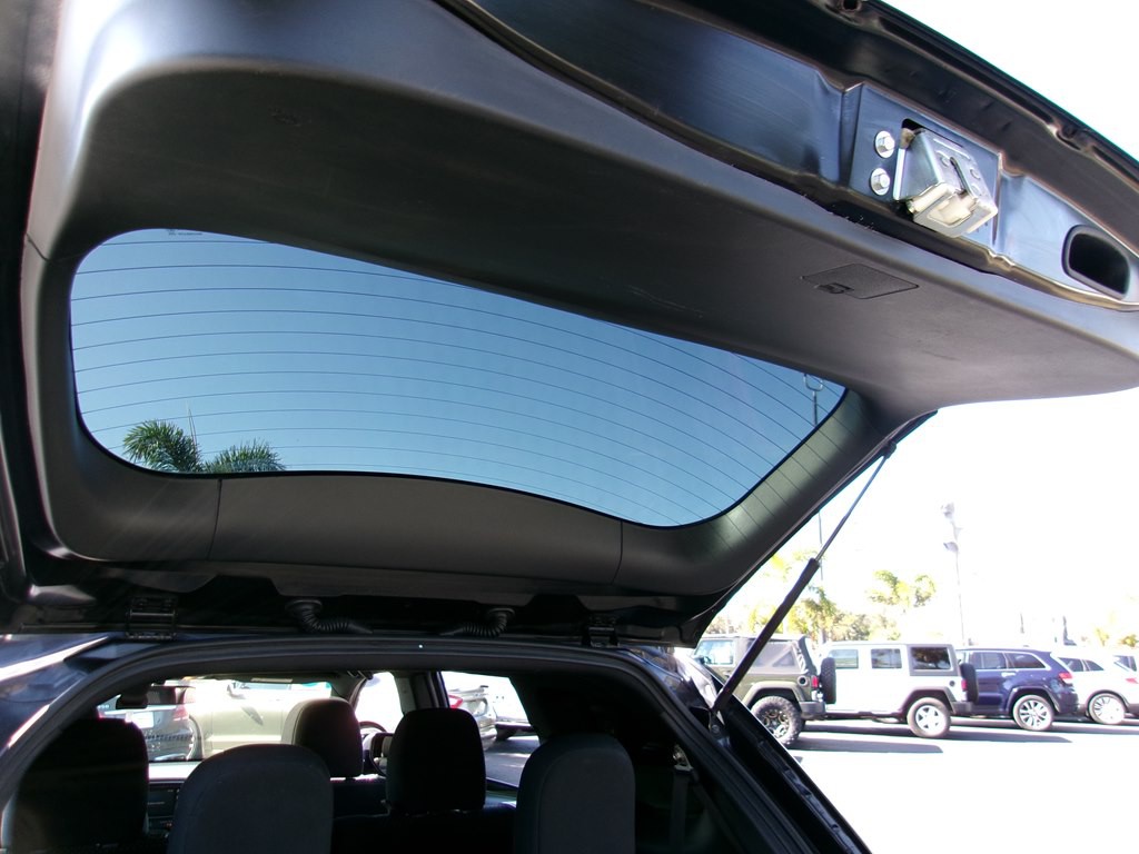 2018 Mitsubishi Outlander Image 46