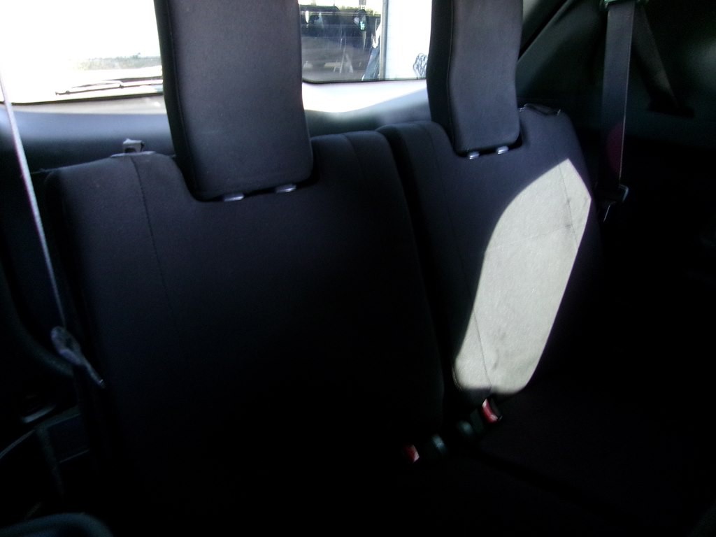 2018 Mitsubishi Outlander Image 48