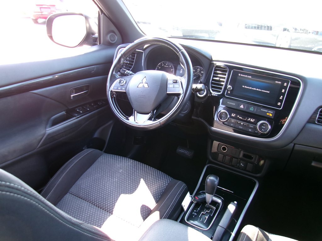 2018 Mitsubishi Outlander Image 53