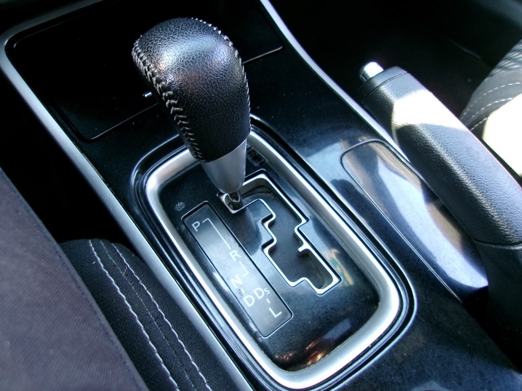 2018 Mitsubishi Outlander Image 69