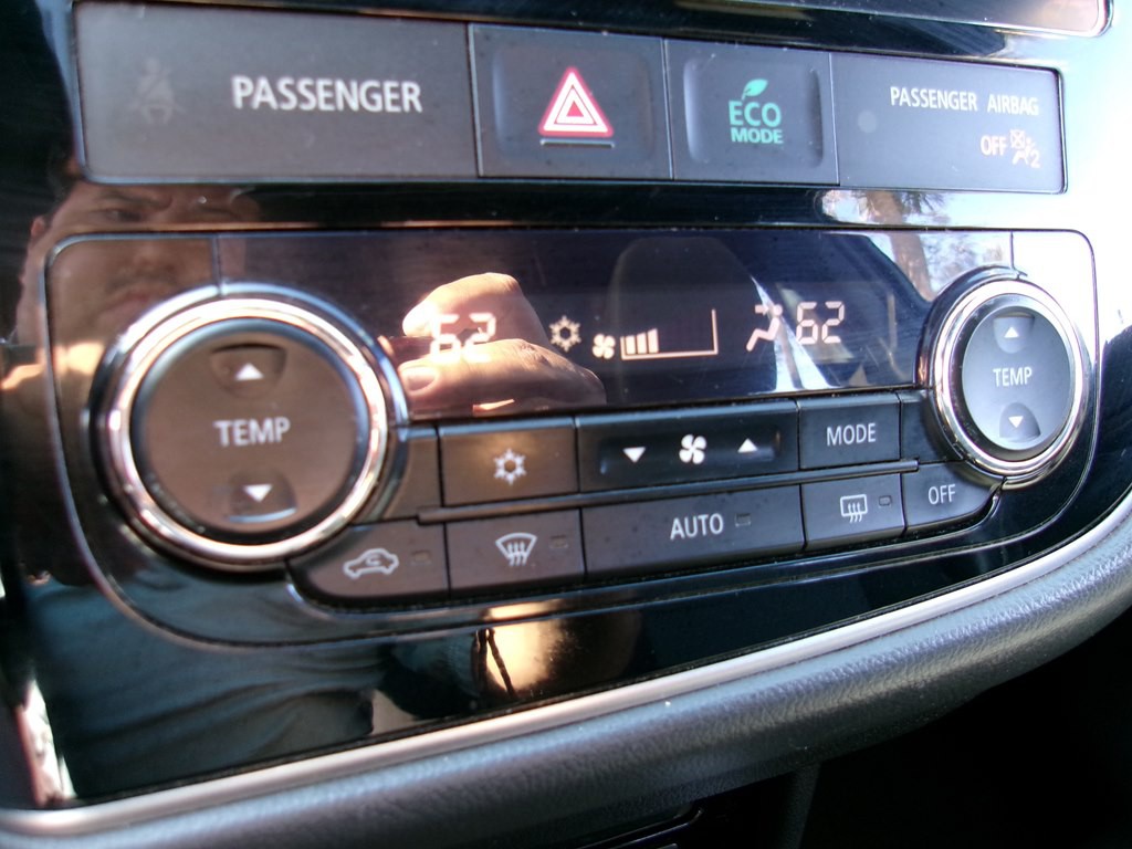 2018 Mitsubishi Outlander Image 71