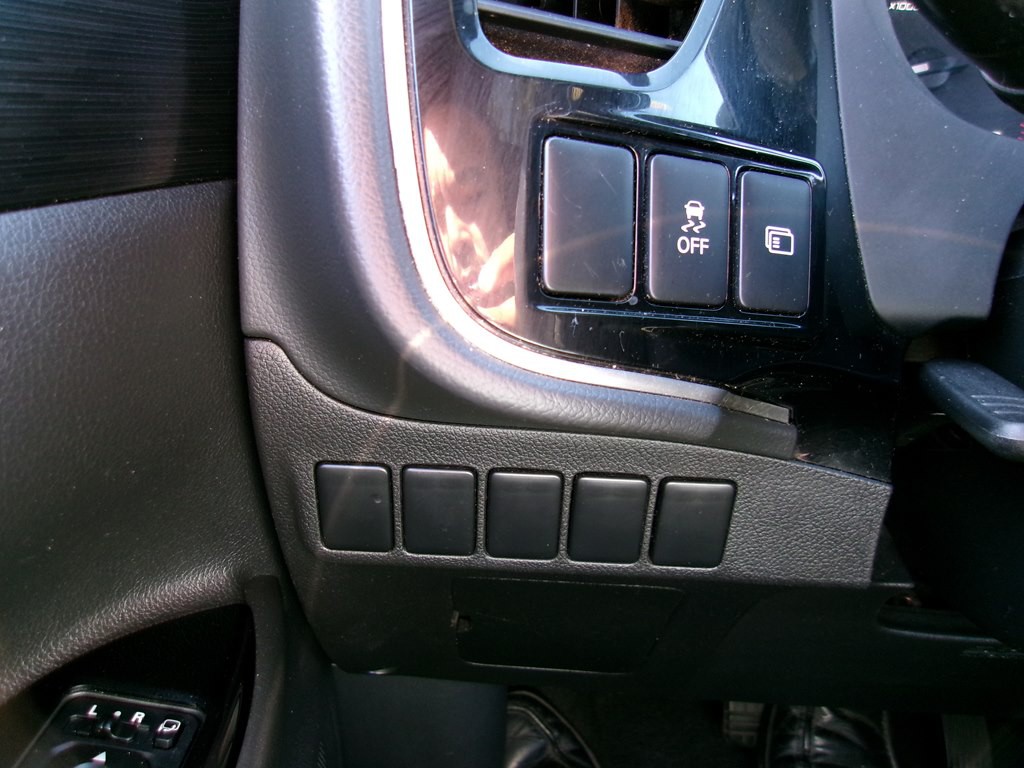 2018 Mitsubishi Outlander Image 78