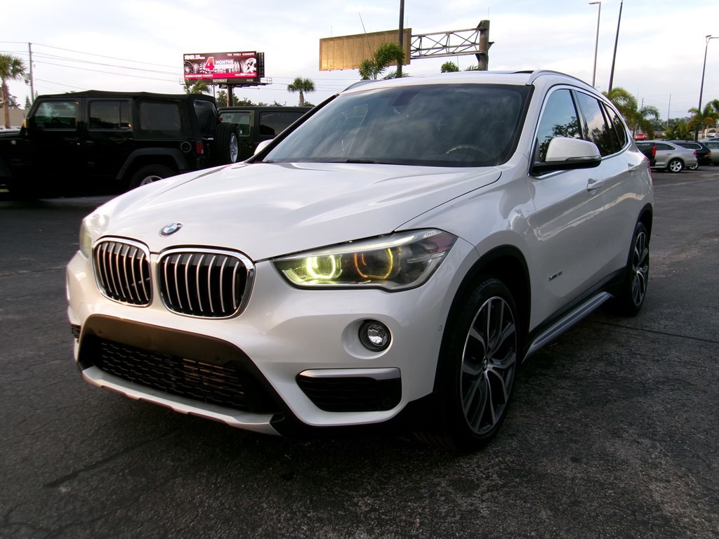 2016 BMW X1 Image 2
