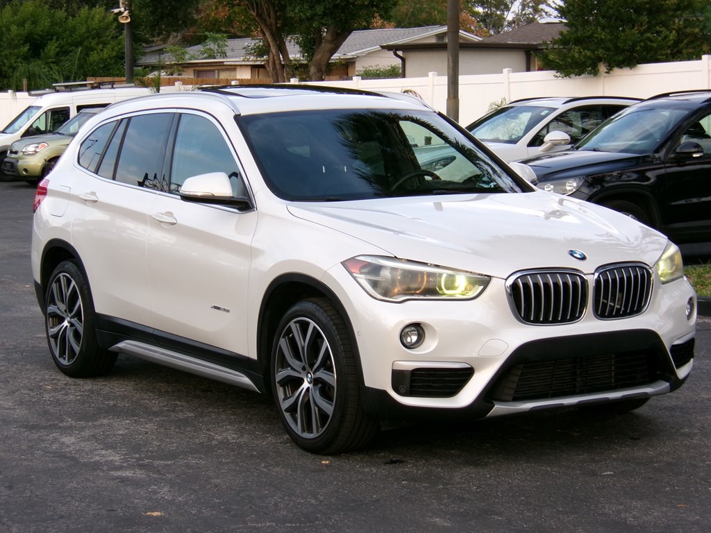 2016 BMW X1 Image 6