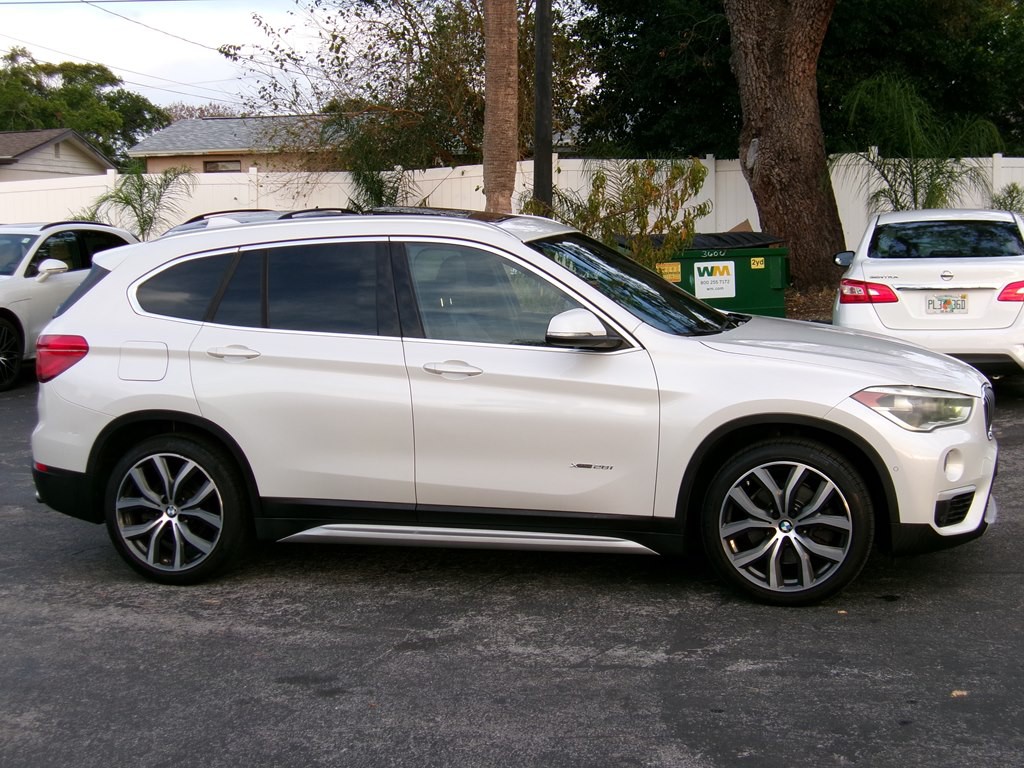 2016 BMW X1 Image 10