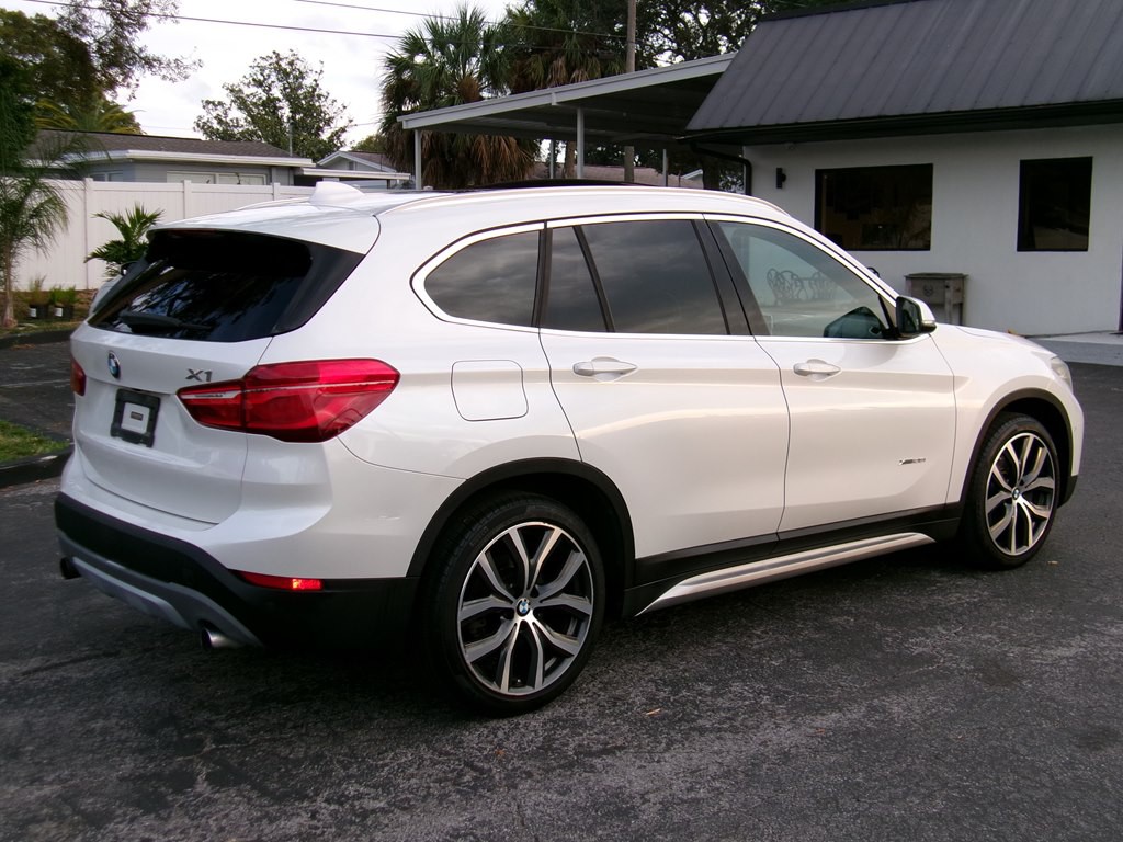 2016 BMW X1 Image 14