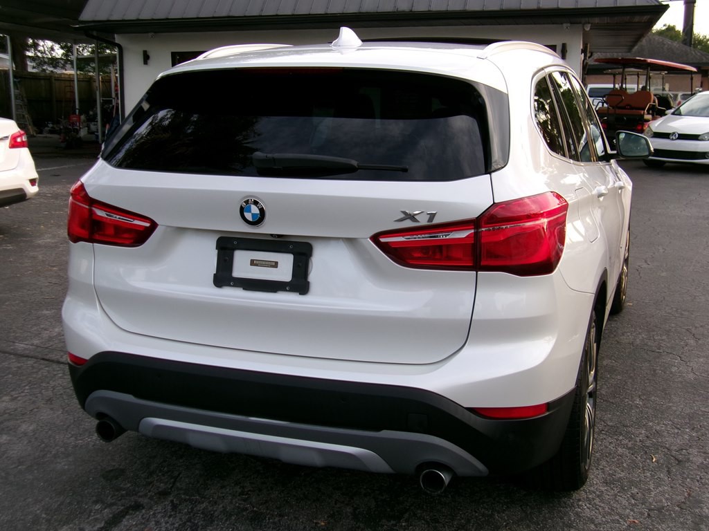 2016 BMW X1 Image 17