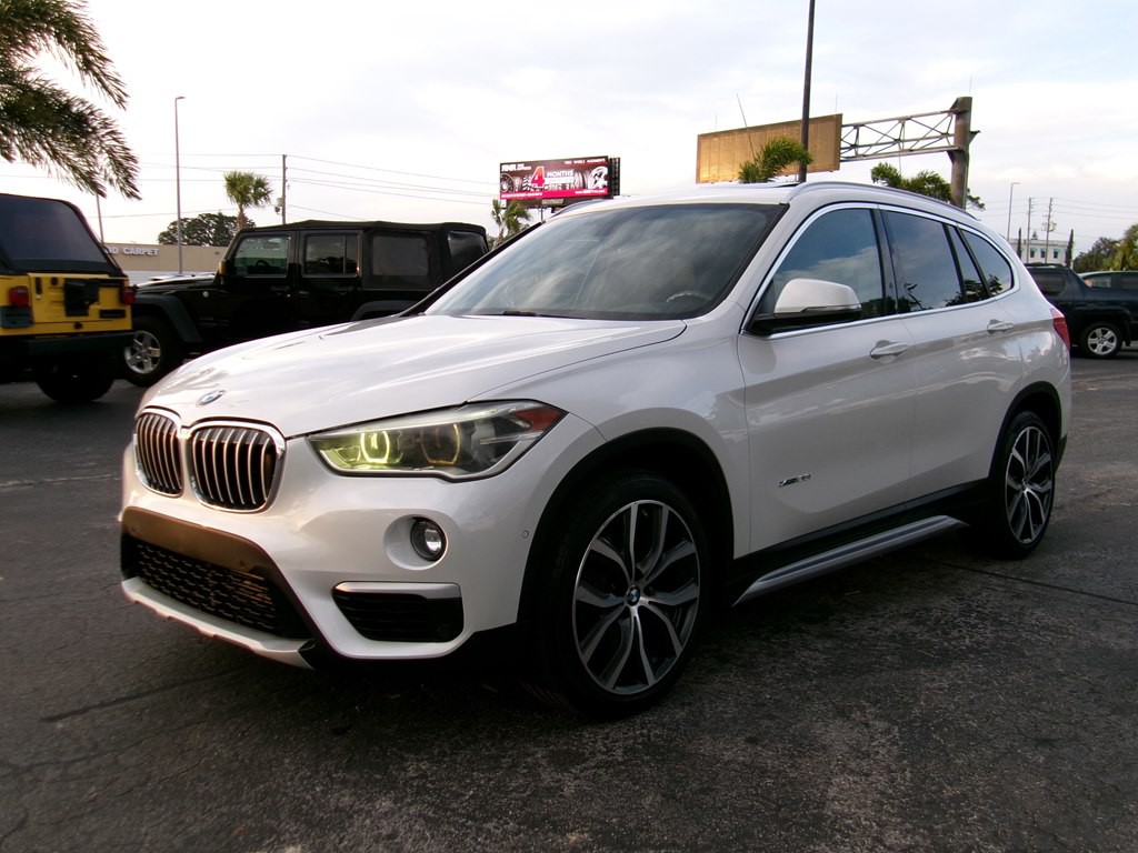 2016 BMW X1 Image 26