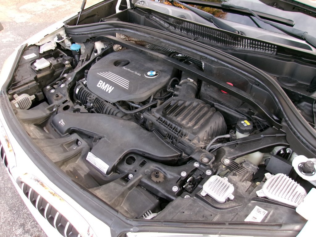 2016 BMW X1 Image 34