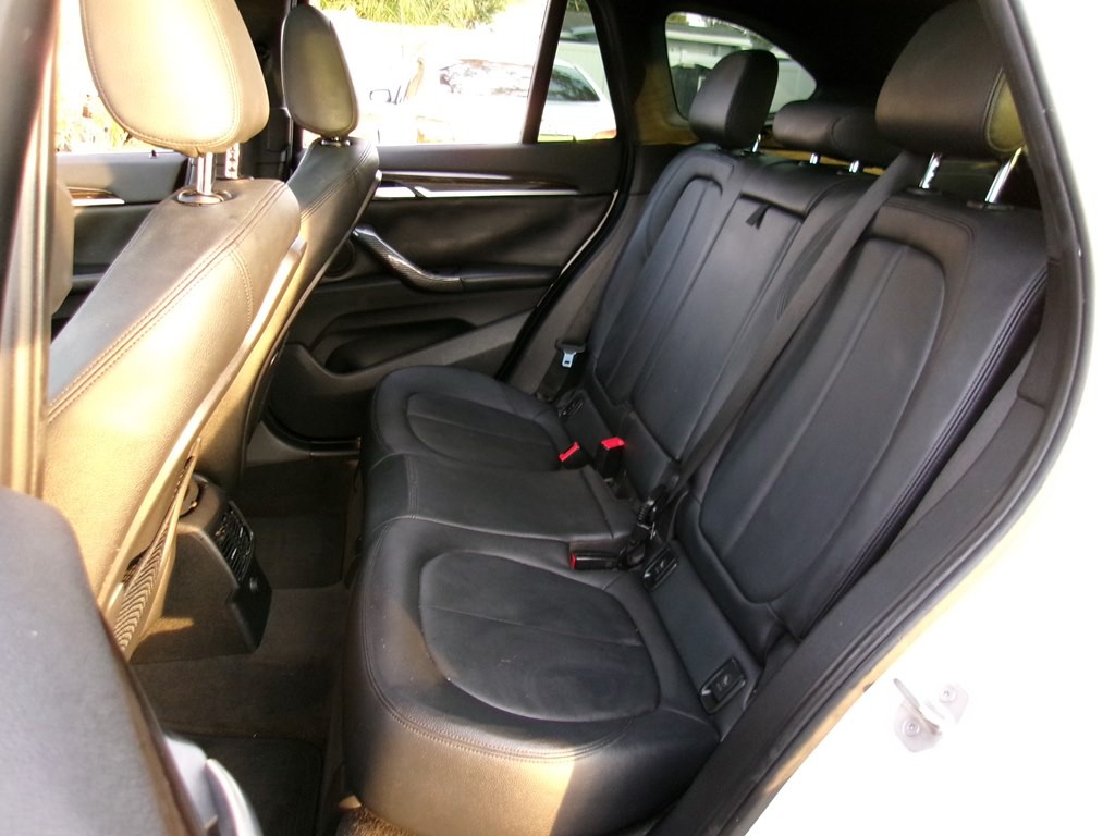 2016 BMW X1 Image 45