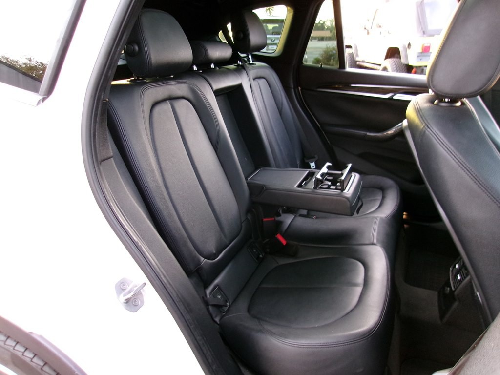 2016 BMW X1 Image 48