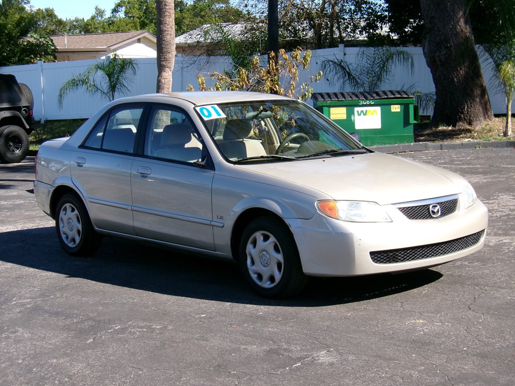 2001 Mazda Protege Image 8