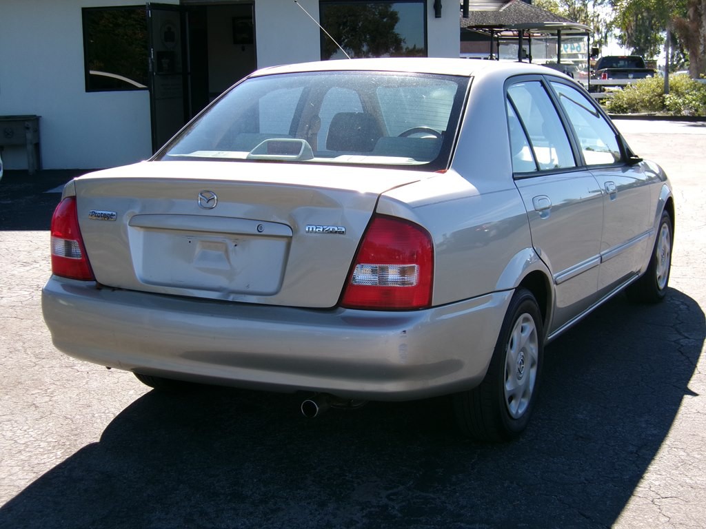 2001 Mazda Protege Image 15