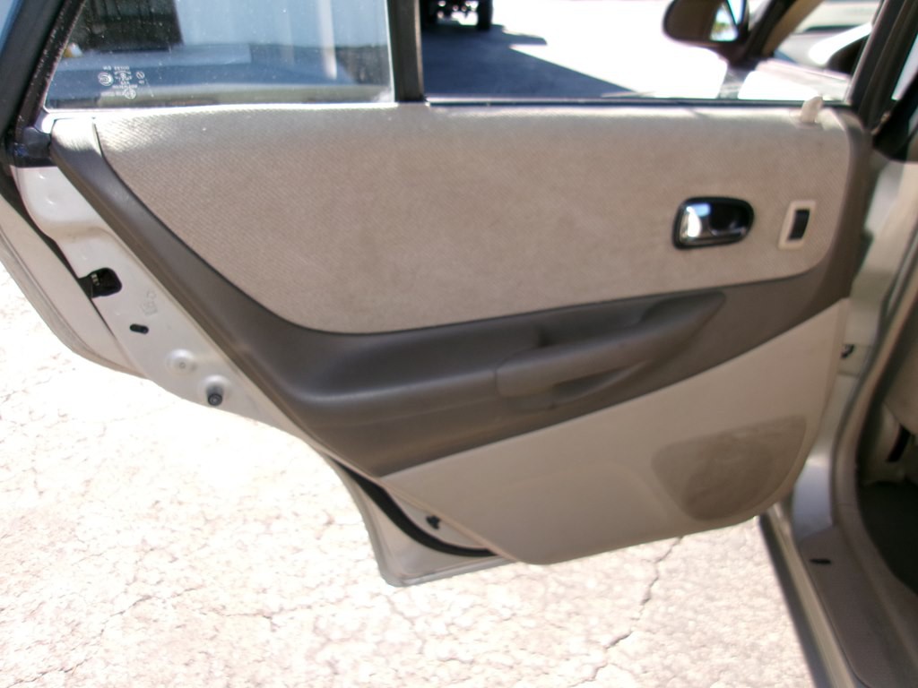 2001 Mazda Protege Image 39