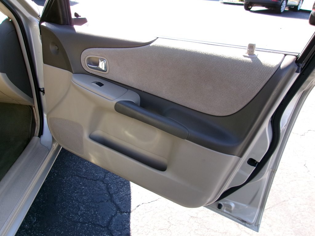 2001 Mazda Protege Image 45