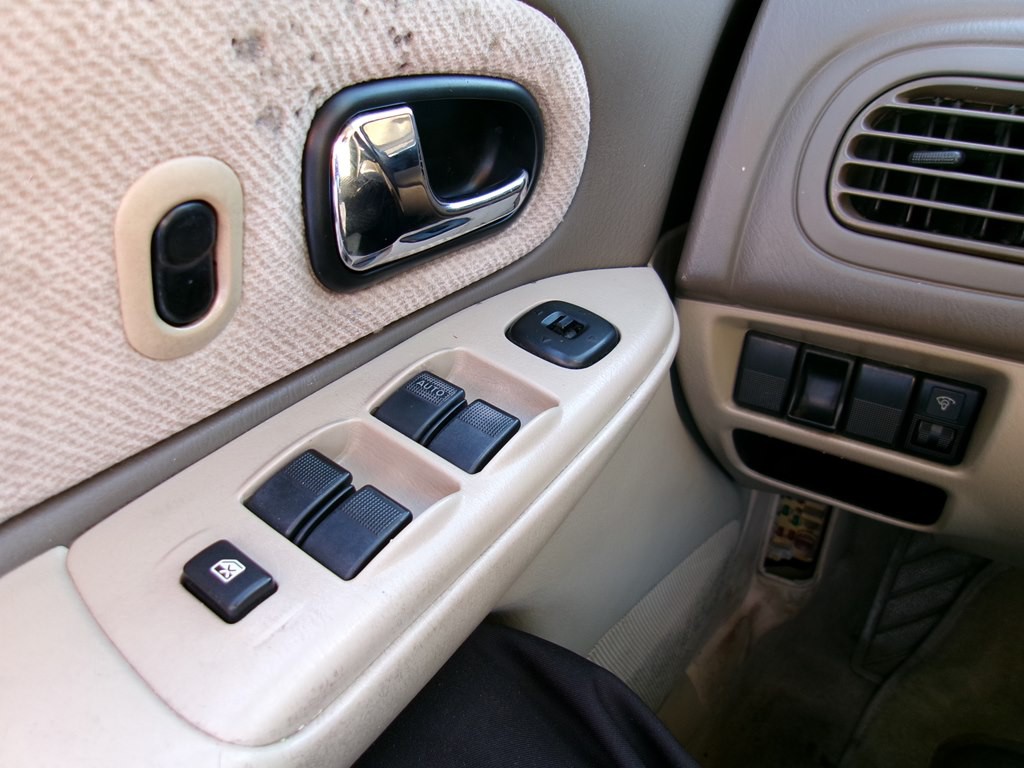 2001 Mazda Protege Image 64