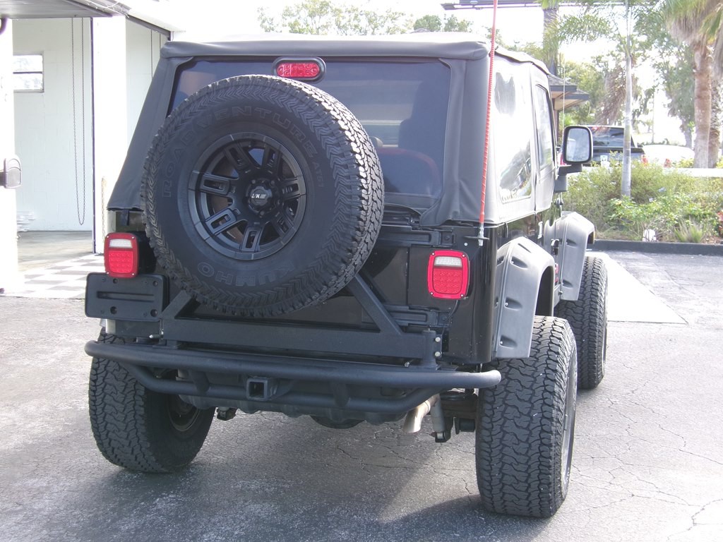 2005 Jeep Wrangler Image 17