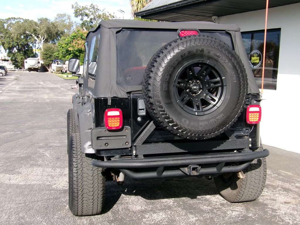 2005 Jeep Wrangler Image 19
